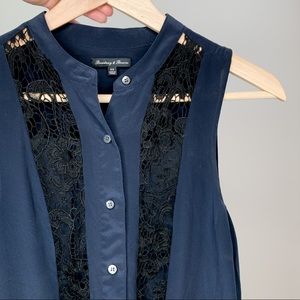 madewell // navy and black lace silk tunic top